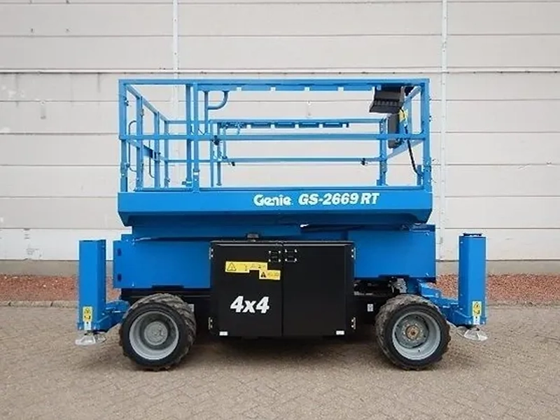 001_Genie_GS2669RT_Location_grue_remorque_nacelle_machine_Pierre_Debyttere_Transport_Celles_location_machines_engins_Tournai_Frasnes_Mons_Mouscron