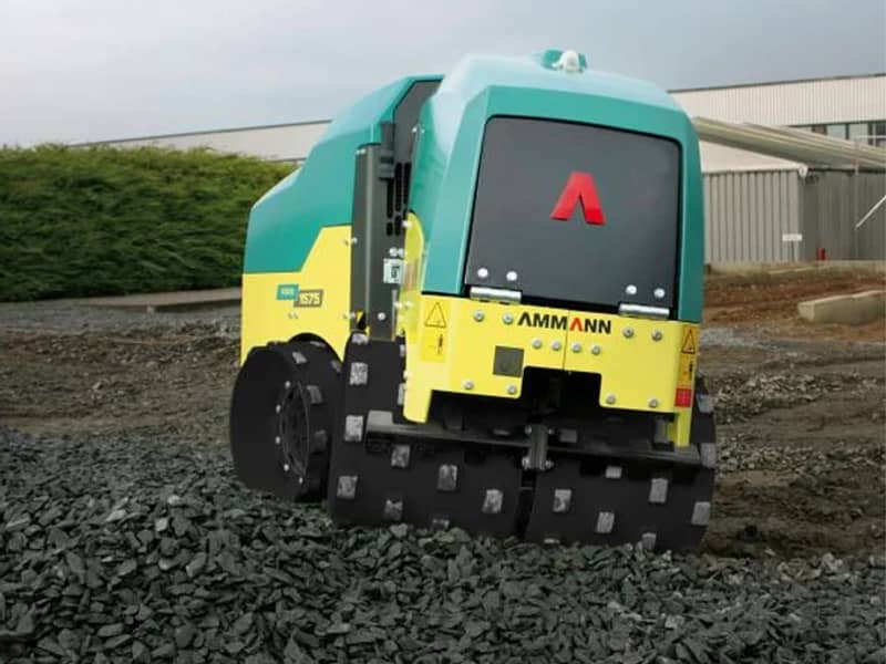 001_rouleau_pied_mouton_Location_grue_remorque_nacelle_machine_Pierre_Debyttere_Transport_Celles_location_machines_engins_Tournai_Frasnes_Mons_Mouscron