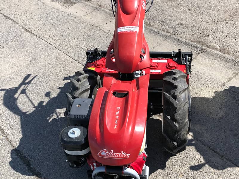 001_Motoculteur_powersafe_340_ferrari_Location_grue_remorque_nacelle_machine_Pierre_Debyttere_Transport_Celles_location_machines_engins_Tournai_Frasnes_Mons_Mouscron